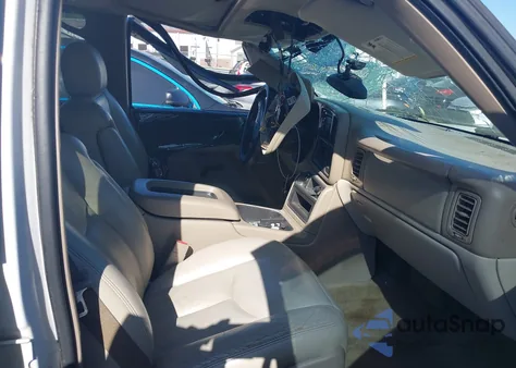 2005 Chevrolet Tahoe Z71 z USA, uszkodzony, nr VIN 1GNEK13T35R124382